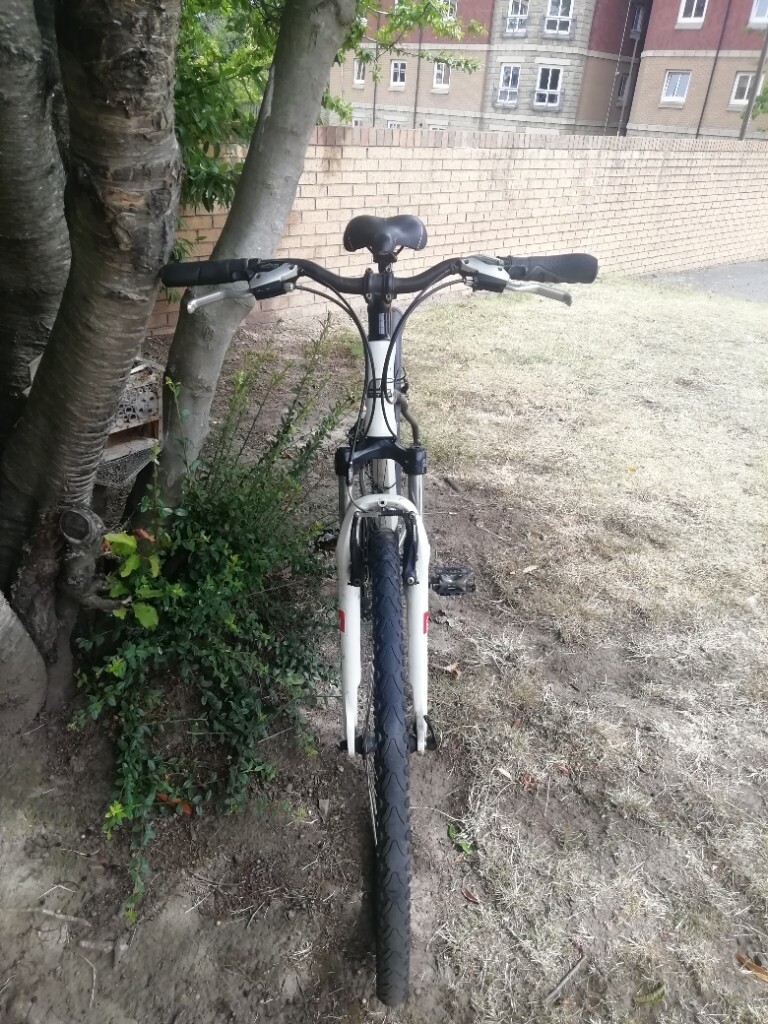 Carrera Crossfire Hybrid bike-rear 